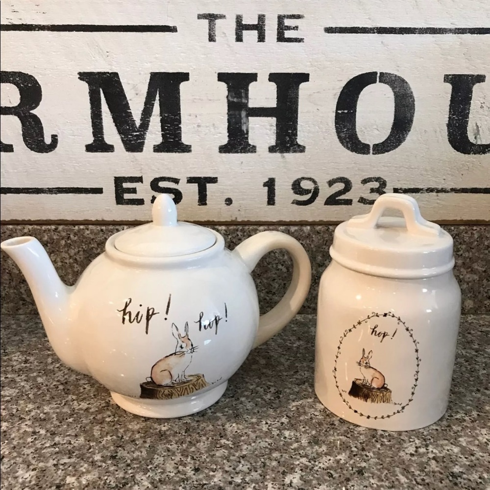 Rae Dunn Hop Teapot and Canister